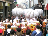 (2007-04) Vive la Cavalcade